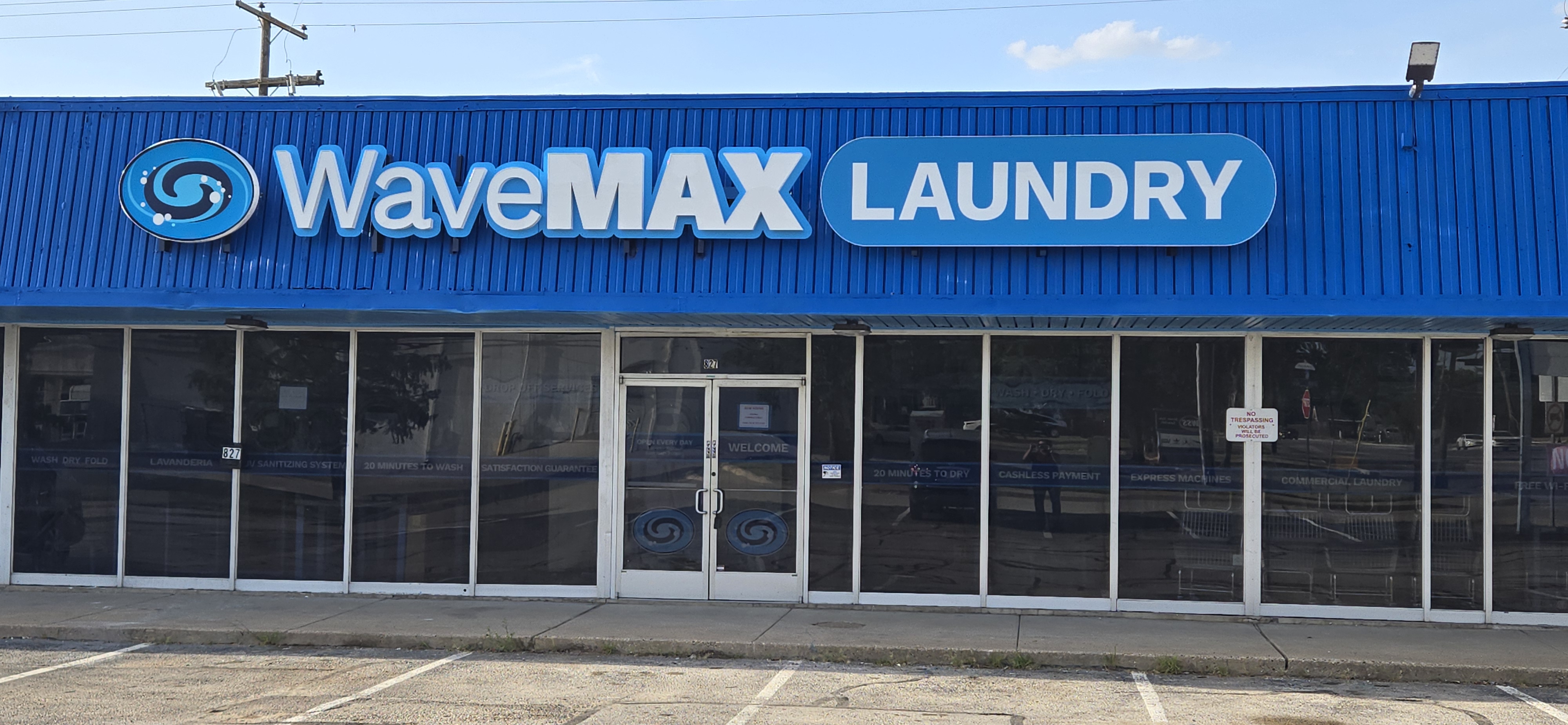 WaveMAX Arlington laundromat
