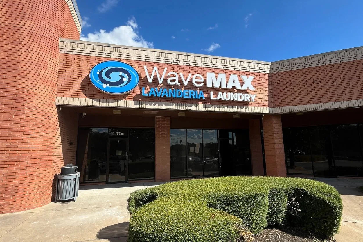 WaveMAX Austin laundromat
