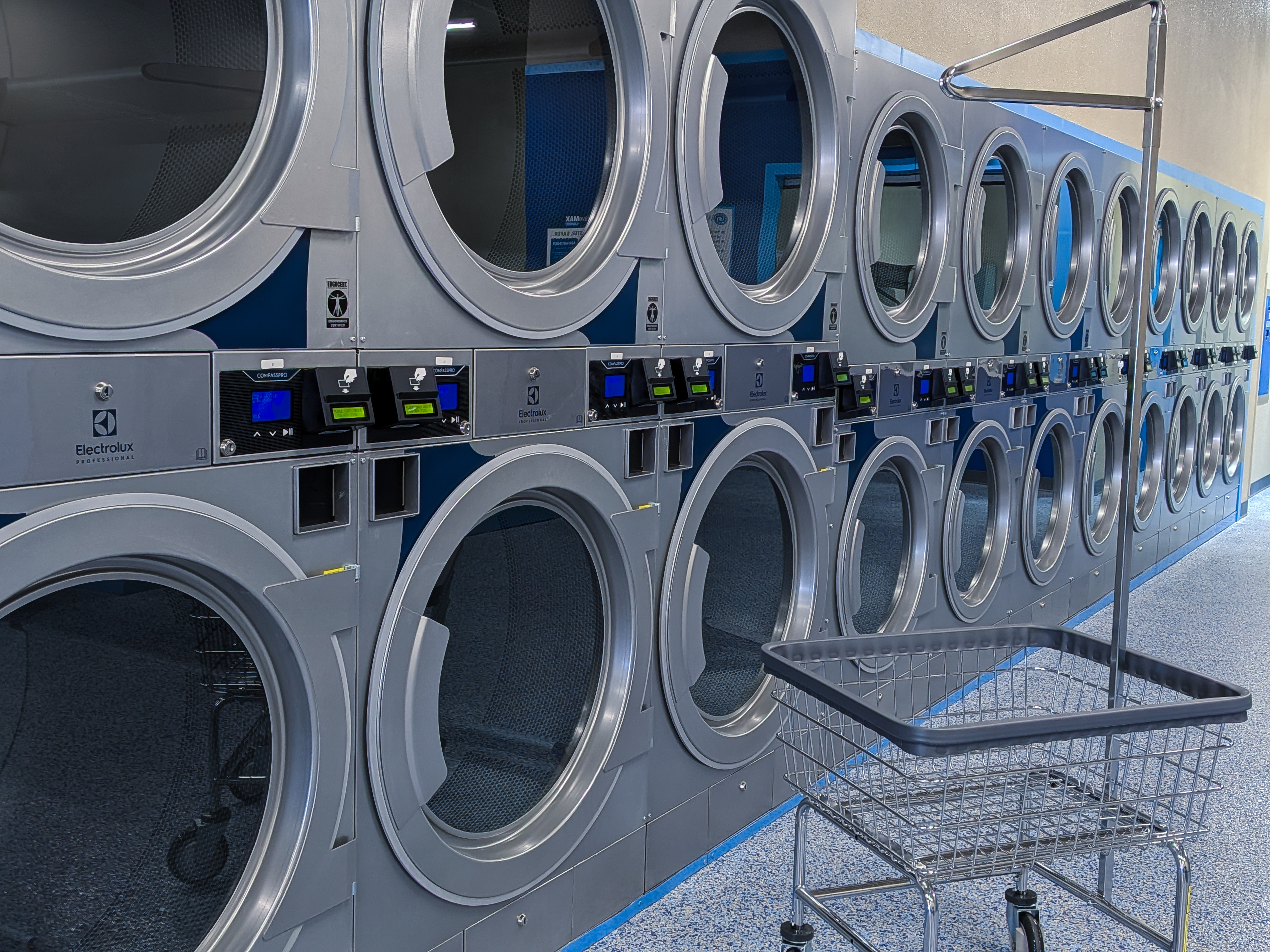 WaveMAX Fort Worth laundromat