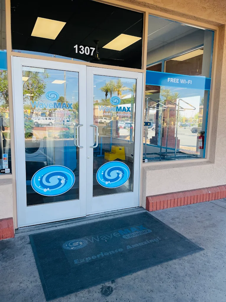 WaveMAX Greenway Phoenix laundromat