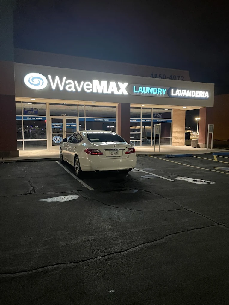 WaveMAX Tucson interior 1